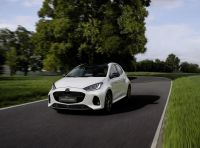 Mazda 2 Hybrid 2024: allestimenti, prestazioni e consumi