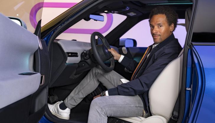 Nuova Mini Cooper 2024: una fusione di tradizione e avanguardia tecnologica - Foto 120 di 122