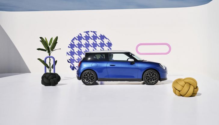 Nuova Mini Cooper 2024: una fusione di tradizione e avanguardia tecnologica - Foto 25 di 122