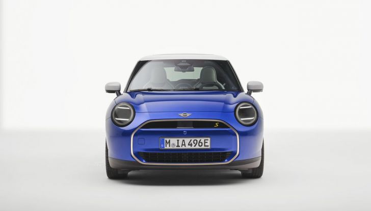 Nuova Mini Cooper 2024: una fusione di tradizione e avanguardia tecnologica - Foto 18 di 122