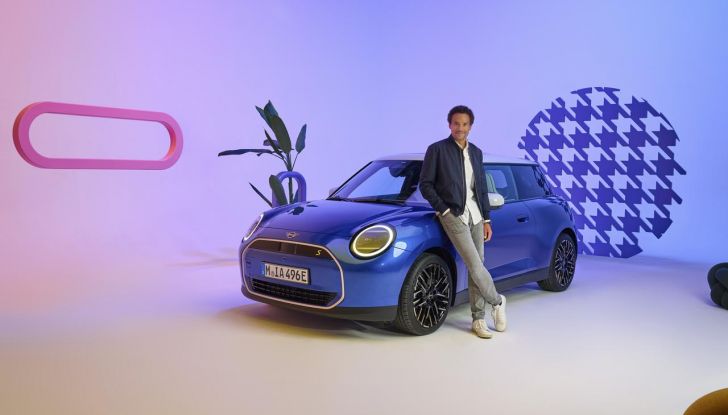 Nuova Mini Cooper 2024: una fusione di tradizione e avanguardia tecnologica - Foto 116 di 122