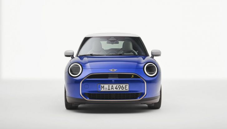 Nuova Mini Cooper 2024: una fusione di tradizione e avanguardia tecnologica - Foto 16 di 122