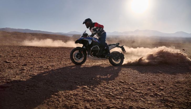 BMW R 1300 GS: debutta la nuova enduro touring con motore boxer - Foto 96 di 134
