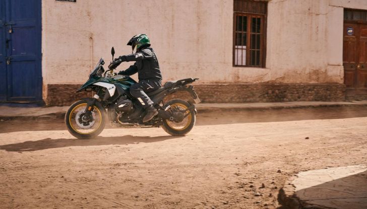 BMW R 1300 GS: debutta la nuova enduro touring con motore boxer - Foto 10 di 134