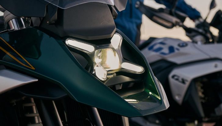 BMW R 1300 GS: debutta la nuova enduro touring con motore boxer - Foto 126 di 134