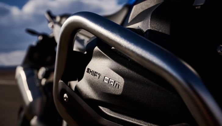 BMW R 1300 GS: debutta la nuova enduro touring con motore boxer - Foto 15 di 134