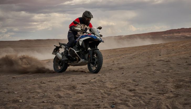 BMW R 1300 GS: debutta la nuova enduro touring con motore boxer - Foto 16 di 134