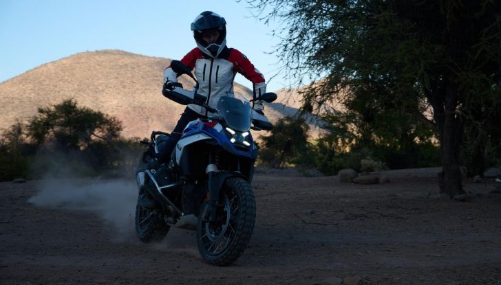 BMW R 1300 GS: debutta la nuova enduro touring con motore boxer - Foto 22 di 134