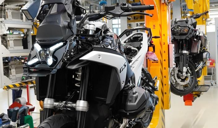 BMW R 1300 GS: debutta la nuova enduro touring con motore boxer - Foto 25 di 134