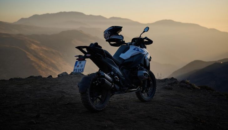 BMW R 1300 GS: debutta la nuova enduro touring con motore boxer - Foto 27 di 134