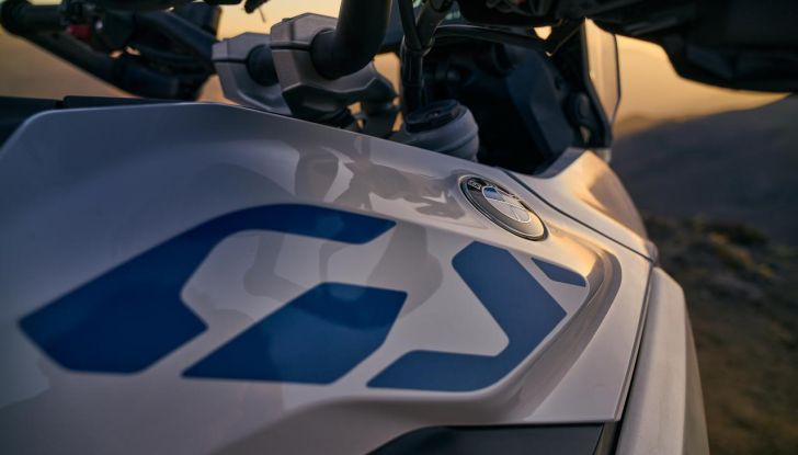 BMW R 1300 GS: debutta la nuova enduro touring con motore boxer - Foto 39 di 134