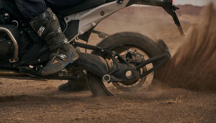 BMW R 1300 GS: debutta la nuova enduro touring con motore boxer - Foto 55 di 134