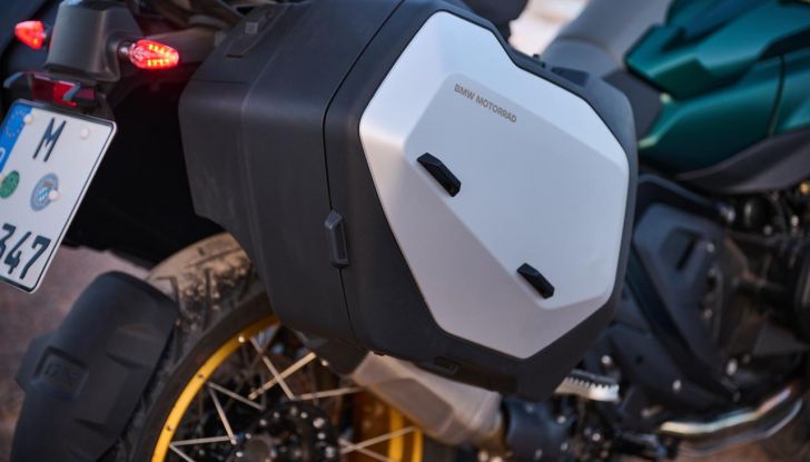 BMW R 1300 GS: debutta la nuova enduro touring con motore boxer - Foto 73 di 134