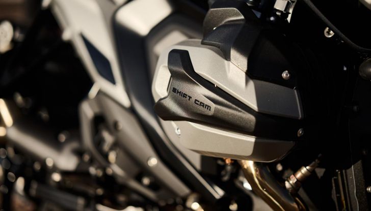 BMW R 1300 GS: debutta la nuova enduro touring con motore boxer - Foto 8 di 134