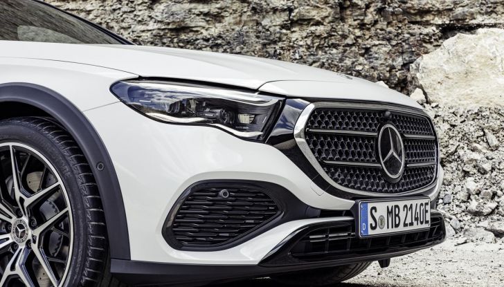 Nuova Mercedes Classe E All-Terrain: svelata l’ultima generazione della sw off-road - Foto 20 di 26