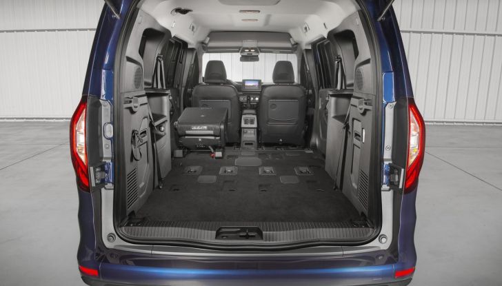 Renault Grand Kangoo: debutto ufficiale al Salone di Monaco 2023 - Foto 12 di 33