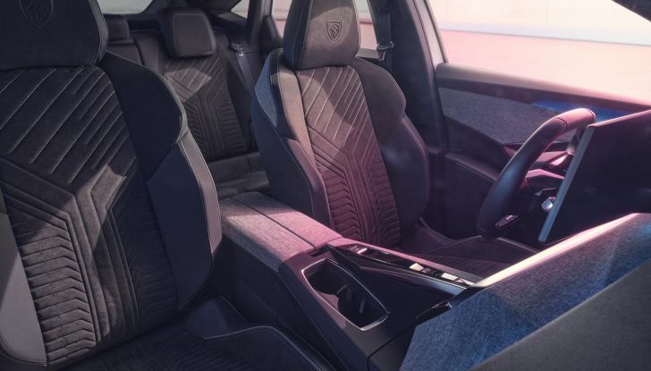 Peugeot E-3008, ambasciatrice del benessere delle Terme in Valle D’Aosta - Foto 23 di 50