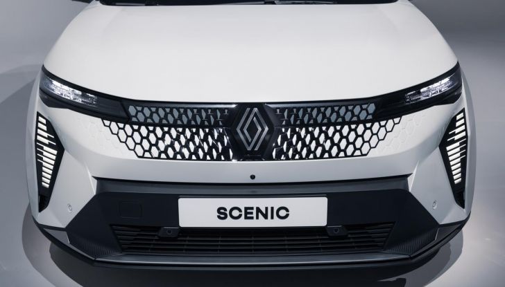 Renault Scenic E-Tech Electric: caratteristiche, allestimenti, autonomia e motori per l’Italia - Foto 42 di 75