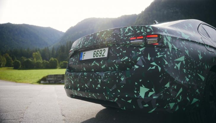 Skoda Superb 2024: primo assaggio della berlina di quarta generazione - Foto 18 di 32