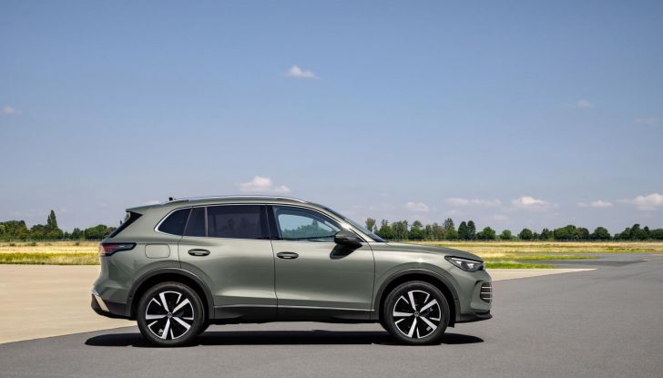 Volkswagen Tiguan 2024: svelata la terza generazione del SUV - Foto 117 di 135