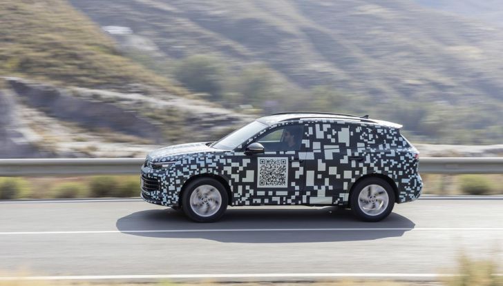 Volkswagen Tiguan 2024: svelata la terza generazione del SUV - Foto 13 di 135