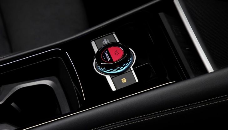 Volkswagen Tiguan 2024: svelata la terza generazione del SUV - Foto 47 di 135