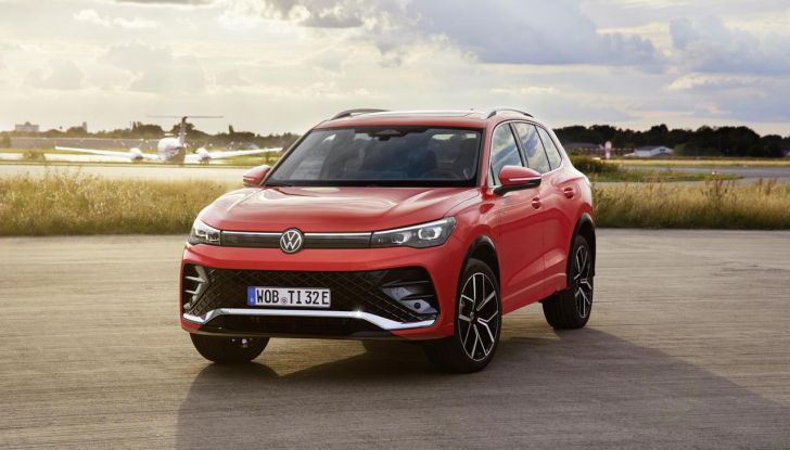 Volkswagen Tiguan 2024: svelata la terza generazione del SUV - Foto 52 di 135
