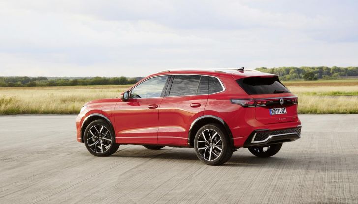 Volkswagen Tiguan 2024: svelata la terza generazione del SUV - Foto 73 di 135