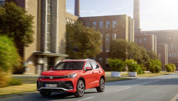 Volkswagen Tiguan 2024: svelata la terza generazione del SUV - Foto 80 di 135