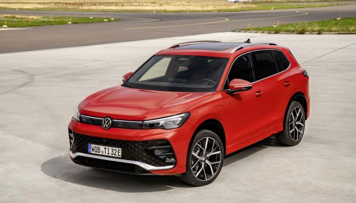 Volkswagen Tiguan 2024: svelata la terza generazione del SUV - Foto 81 di 135