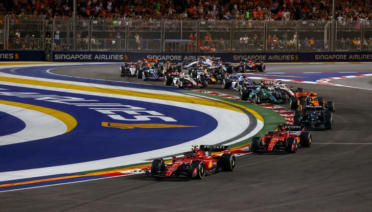 F1 2023, GP Singapore: Sainz riporta alla vittoria la Ferrari, Norris e Hamilton sul podio - Foto 2 di 10
