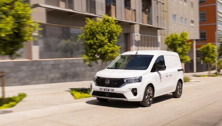 10.000 Km free EV NISSAN, il nuovo programma per la mobilità elettrica - Foto 7 di 9