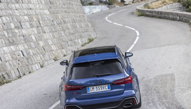 Audi RS 6 Avant Performance prova su strada, motore e prestazioni - Foto 21 di 35