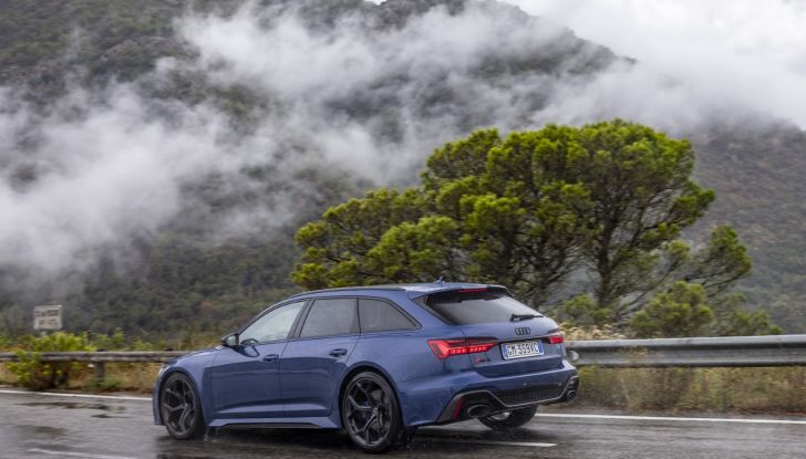 Audi RS 6 Avant Performance prova su strada, motore e prestazioni - Foto 28 di 35