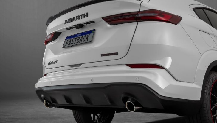 Abarth Fastback: debutta il nuovo SUV coupé dello Scorpione - Foto 8 di 88
