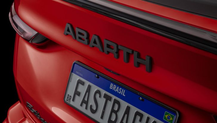 Abarth Fastback: debutta il nuovo SUV coupé dello Scorpione - Foto 43 di 88