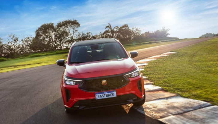 Abarth Fastback: debutta il nuovo SUV coupé dello Scorpione - Foto 81 di 88