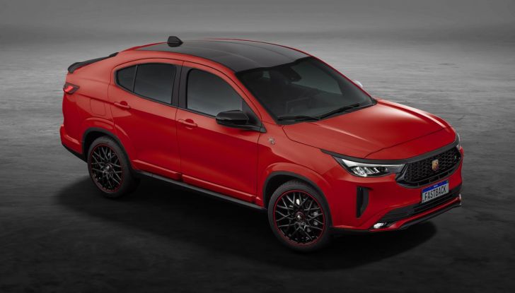 Abarth Fastback: debutta il nuovo SUV coupé dello Scorpione - Foto 51 di 88