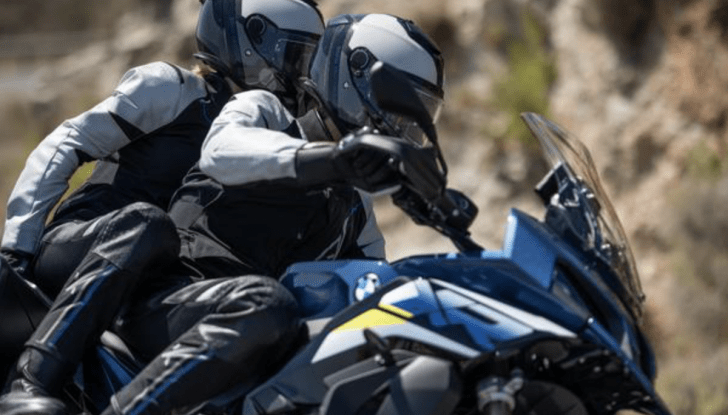 BMW S 1000 XR 2024 caratteristiche tecniche e prestazioni - Foto 9 di 19
