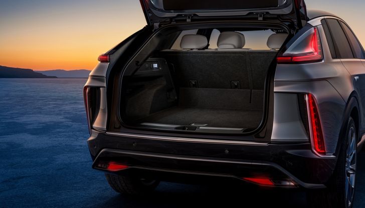 General Motors torna in Europa con Cadillac Lyriq, SUV 100% elettrico - Foto 6 di 72