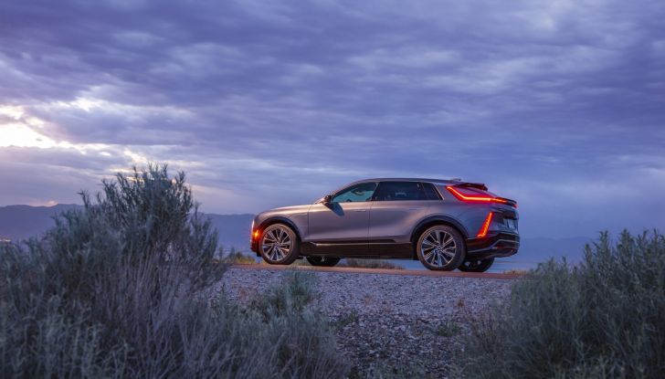 General Motors torna in Europa con Cadillac Lyriq, SUV 100% elettrico - Foto 8 di 72