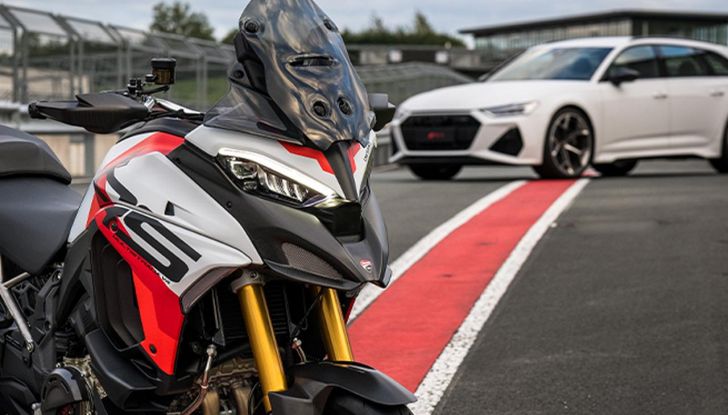 Ducati Multistrada V4 RS: è lei la moto da turismo più sportiva mai offerta dal brand - Foto 20 di 43