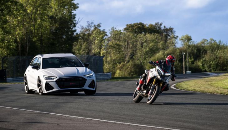 Ducati Multistrada V4 RS: è lei la moto da turismo più sportiva mai offerta dal brand - Foto 32 di 43