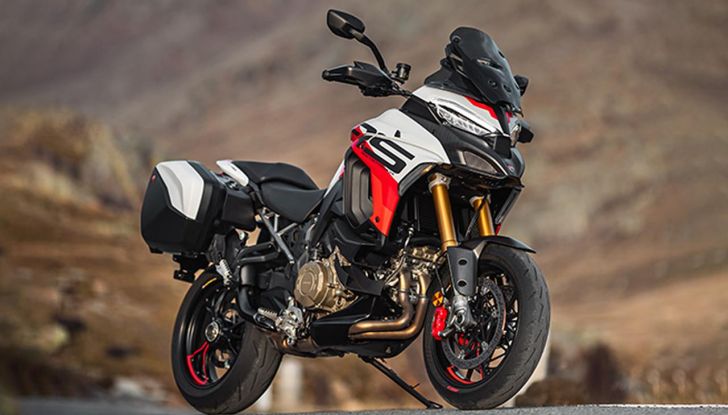 Ducati Multistrada V4 RS: è lei la moto da turismo più sportiva mai offerta dal brand - Foto 9 di 43