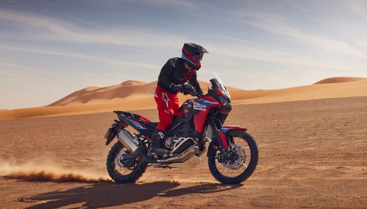 Honda Africa Twin e Adventure Sports 2024: prestazioni, comfort e un nuovo look - Foto 5 di 13