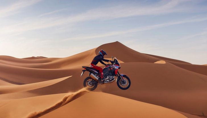 Honda Africa Twin e Adventure Sports 2024: prestazioni, comfort e un nuovo look - Foto 6 di 13