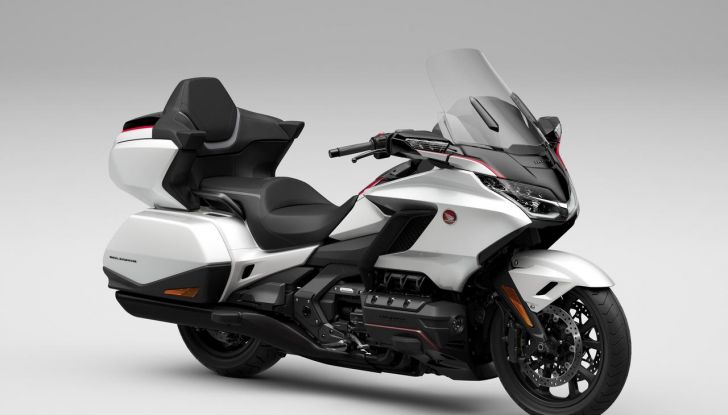 Honda Gold Wing, Rebel 1100 e Rebel 500: le novità del model year 2024 - Foto 9 di 33