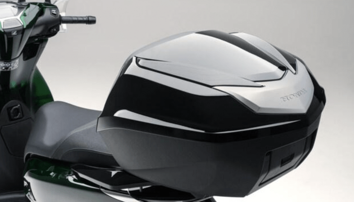 Honda SH Vetro, il nuovo scooter con carrozzeria semi-trasparente - Foto 7 di 9