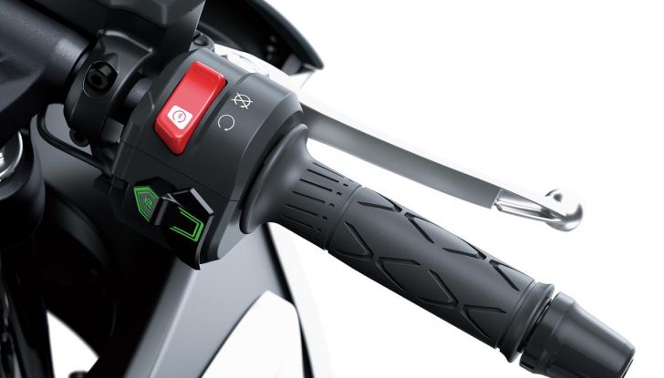 Kawasaki Ninja 7 Hybrid: debutta ufficialmente la prima moto ibrida al mondo - Foto 41 di 45