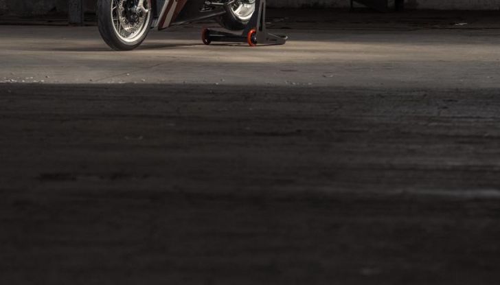 MV Agusta Superveloce 98 Edition Limitata: omaggio all’iconico monocilindrico 98cc - Foto 20 di 24